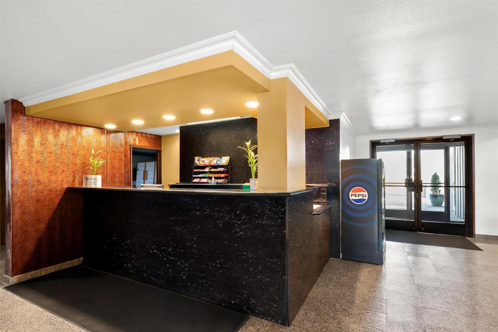 Best Western Chieftain Inn Wenatchee Zewnętrze zdjęcie